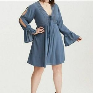 TORRID cut out long sleeve dress